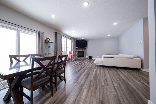 Building Photo - 18363 Greenstone Way