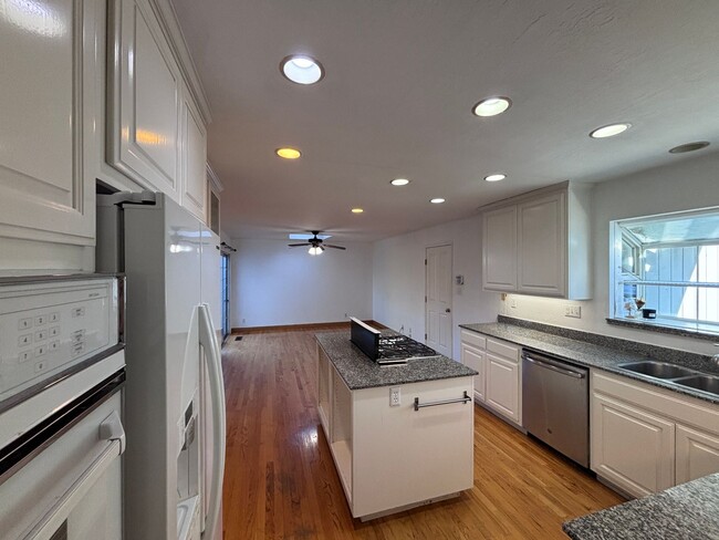 Building Photo - CAMBRIAN - Beautifully maintained home with hardwood floors and central A/C.