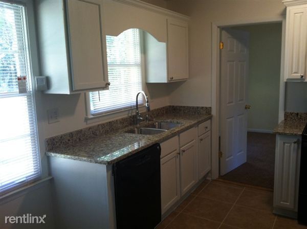 Building Photo - 613 Las Varas Ct