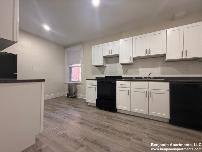 Building Photo - 1626 Commonwealth Ave