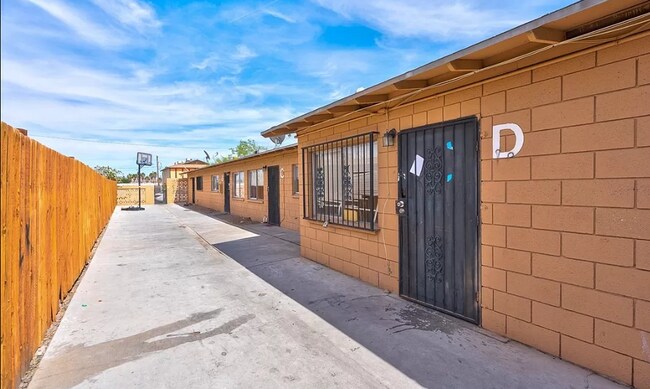 Foto del edificio - 2519 Carroll St