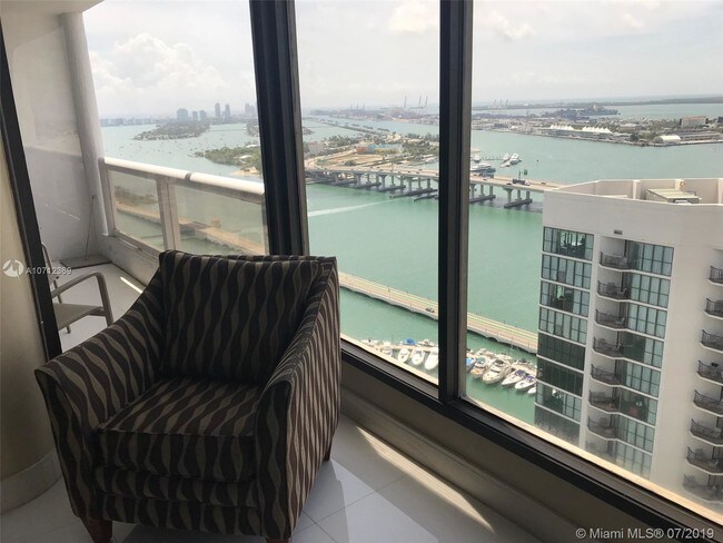 Building Photo - 1717 N Bayshore Dr  D-3945 Miami Fl 33132