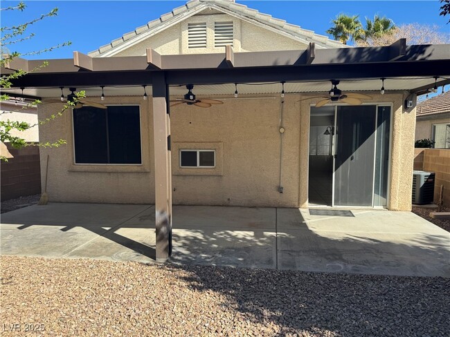 Foto del edificio - 10311 Bentley Oaks Ave