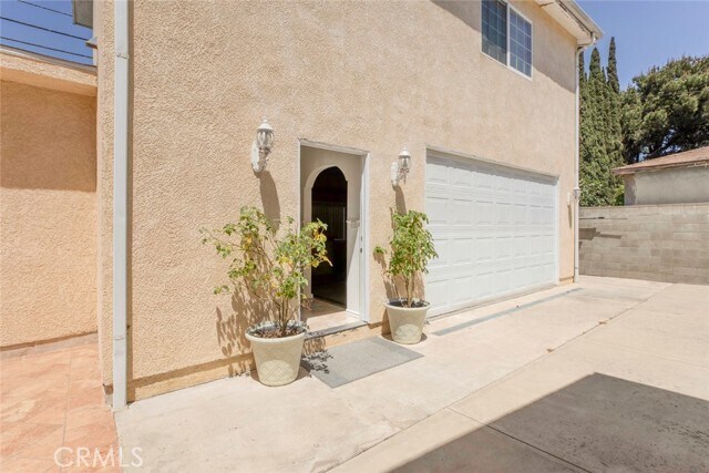 Foto del edificio - 6641 Agnes Ave