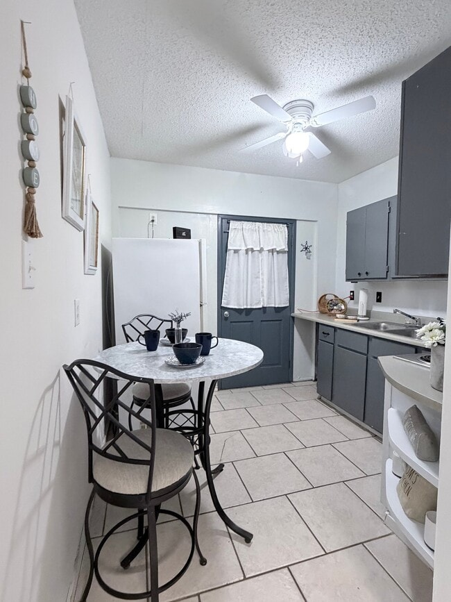 Photo - 7418 Meadow Cliff St Apartment