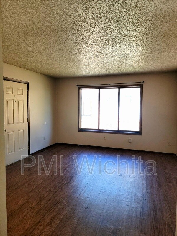 Foto del edificio - 616 N Richmond Ave