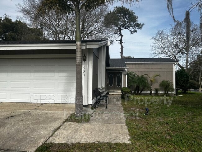 Photo - 651 Tam Ct House