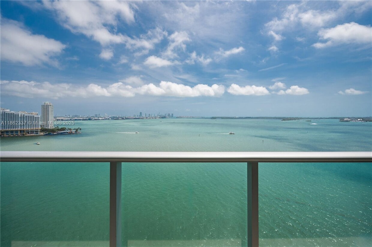 Primary Photo - 1331 Brickell Bay Dr