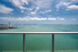 Building Photo - 1331 Brickell Bay Dr