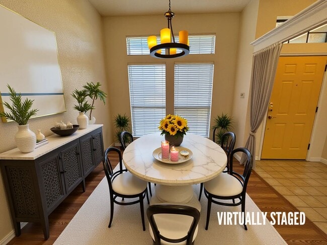 Building Photo - 1002 Windy Hill Rd