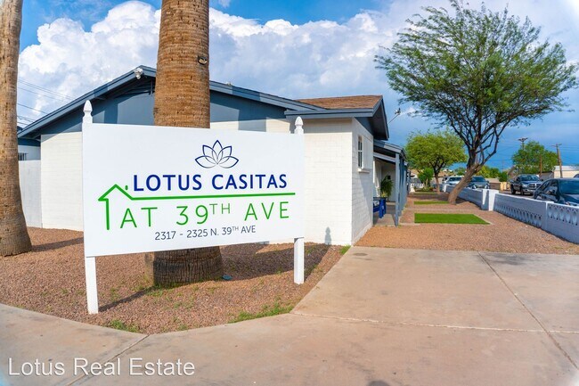 Foto del edificio - 2 br, 1 bath House - 2323 N 39th Ave.