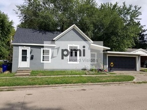 Building Photo - 140 N 17th St