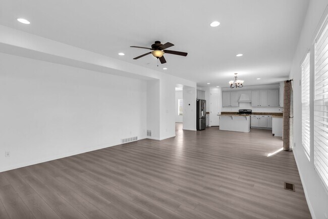 Building Photo - 1339 Rames Rd