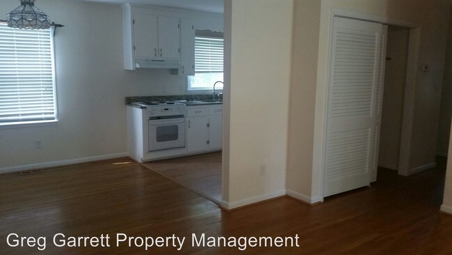 Building Photo - 3 br, 1.5 bath House - 335 Denbigh Blvd