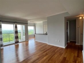 Building Photo - 275 13th St NE