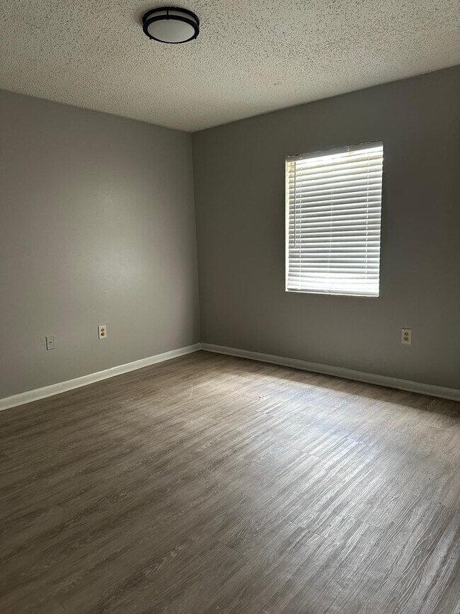 Foto del edificio - 504 S Westgate Ave