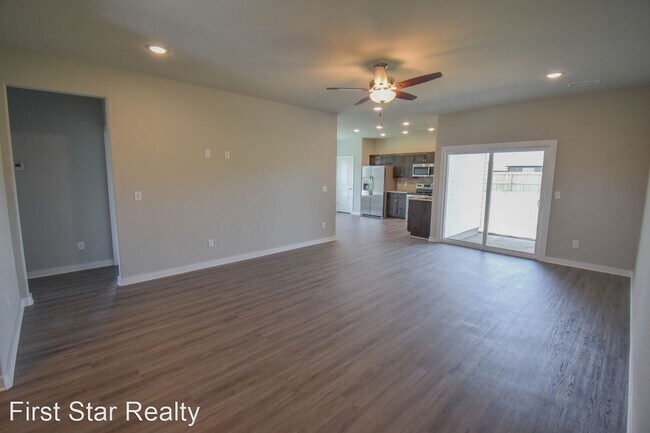 Foto del edificio - 3 br, 2 bath House - 315 N Wyandotte Street