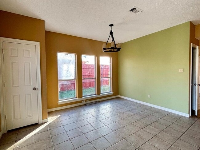 Foto del edificio - 2108 Arbor Creek Dr