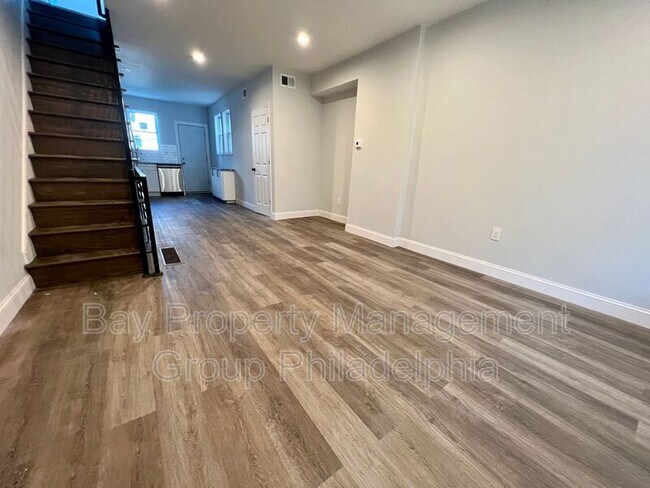 Building Photo - 1548 S Etting St