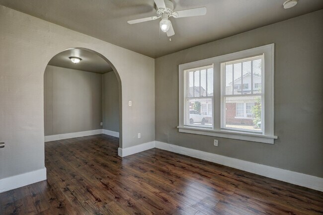 Building Photo - Welcome To This Charming 1 Bedroom House L...