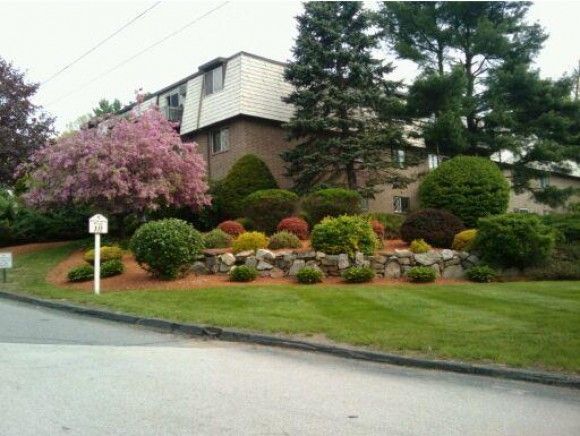 Foto del edificio - 13 Silvestri Cir