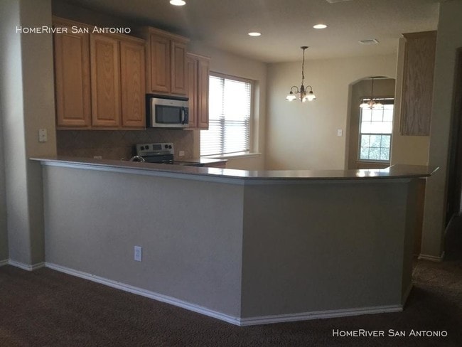 Building Photo - 4 bedroom in San Antonio TX 78260