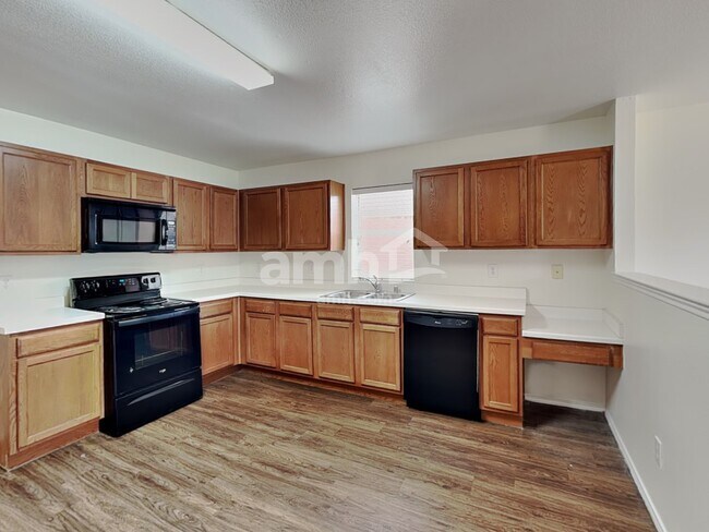 Foto del edificio - 811 Wild Prairie Dr