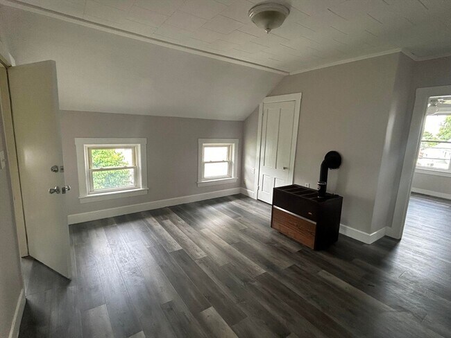 Foto del edificio - 2671 N Main St