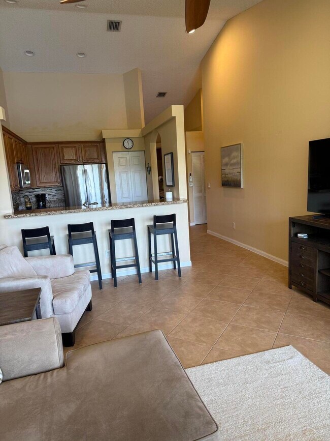 Foto del edificio - 227 Coral Trace Ln