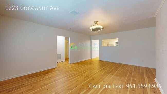 Building Photo - 1223 Cocoanut Ave