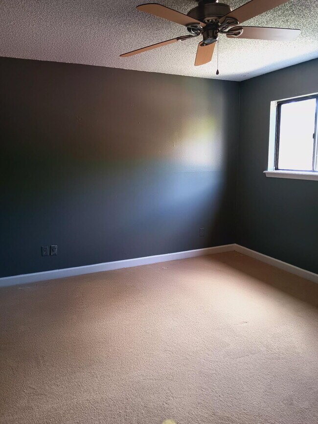 Dormitorio - 615 Belvedere Dr