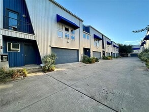 Building Photo - 4214 Swiss Ave