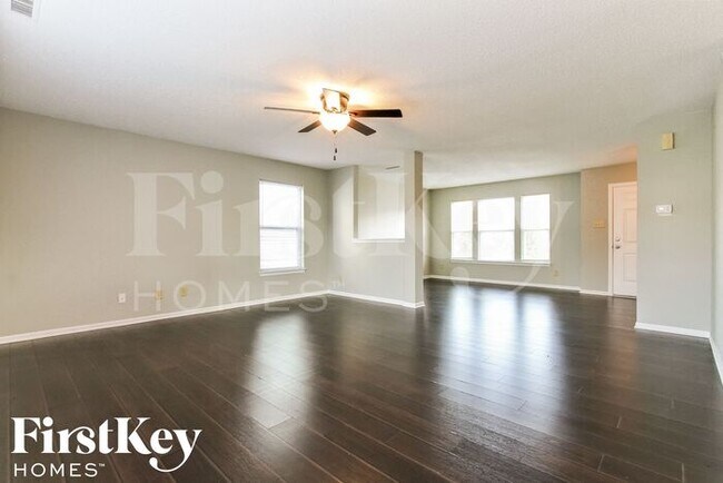 Foto del edificio - 10342 Fairmont Ln