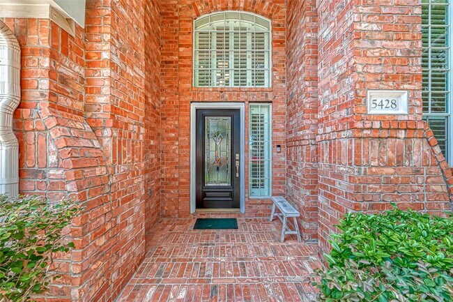 Foto del edificio - 5428 Cranston Ct