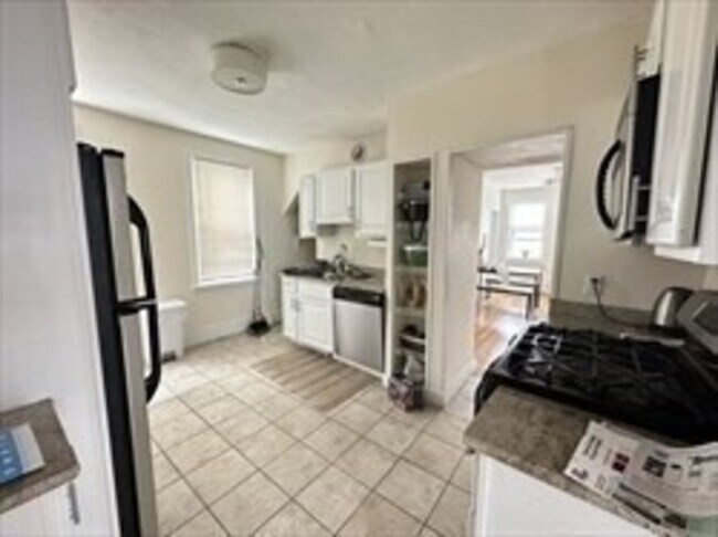 Building Photo - 167 K St