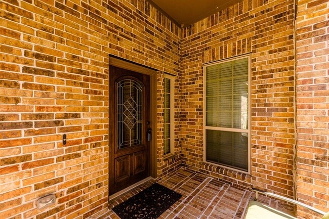 Building Photo - 63 Sagamore Ridge Pl