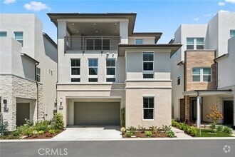 Building Photo - 211 Newton