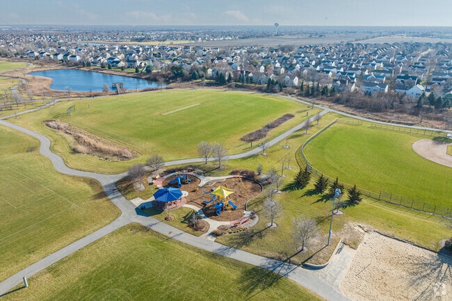 Located near the boundary of Naperville & Plainfield, Commissioners Park has ample green-space.