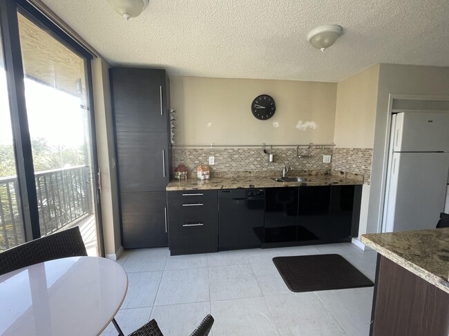 Building Photo - 3500  Blue Lake Drive 403 Pompano Beach Fl...