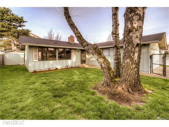 Building Photo - 3 br, 1 bath House - 4038 East E Street