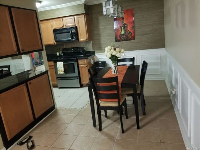 Foto del edificio - 29313 Hayes Rd