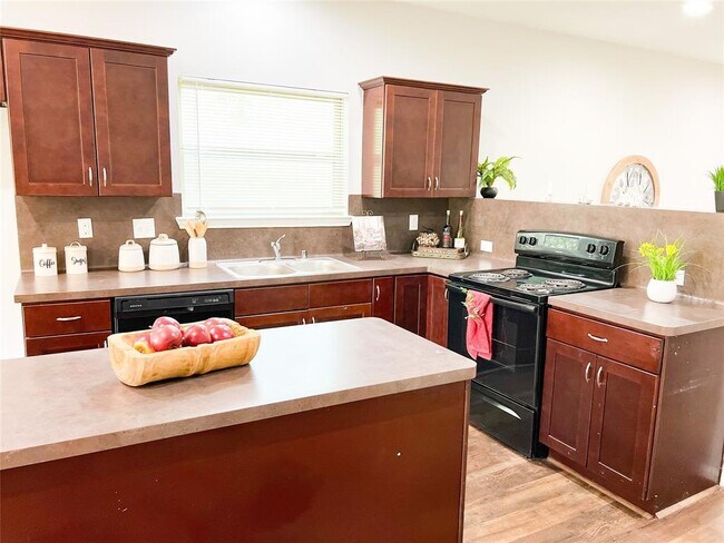 Foto del edificio - 3986 Avenue B Ave