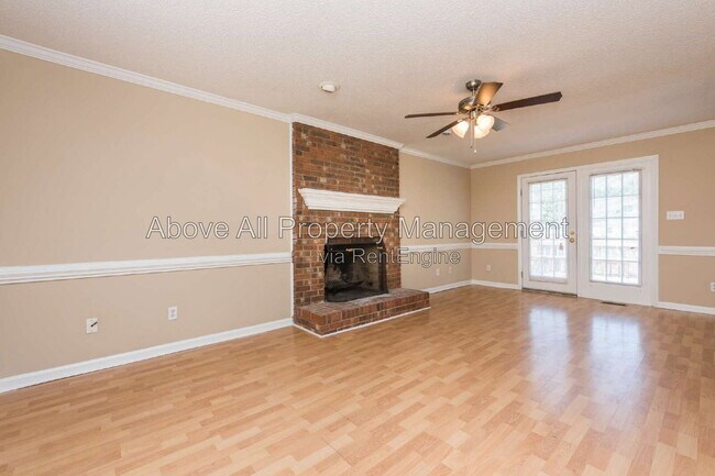 Foto del edificio - 408 Hunters Ridge Dr