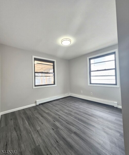 Foto del edificio - 127 Lake Hiawatha Blvd