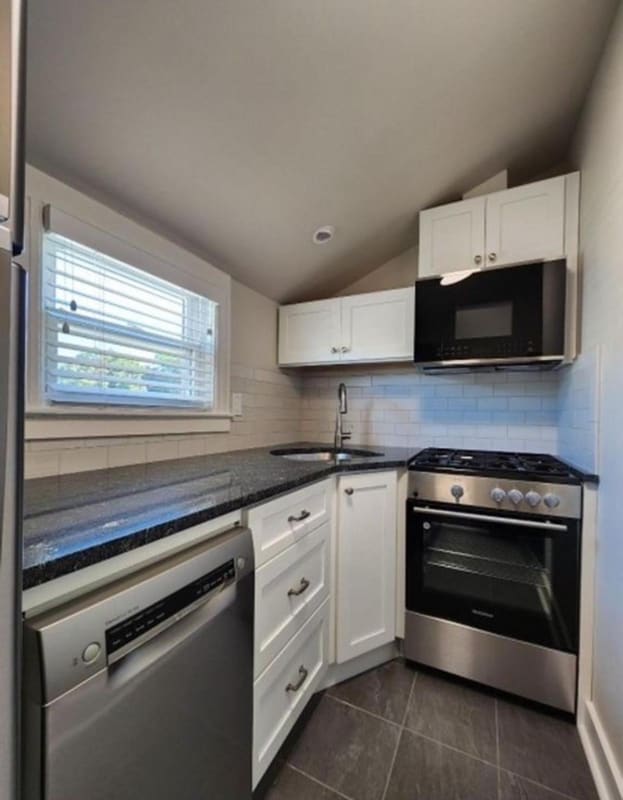 Building Photo - 17 Mountain View Pl