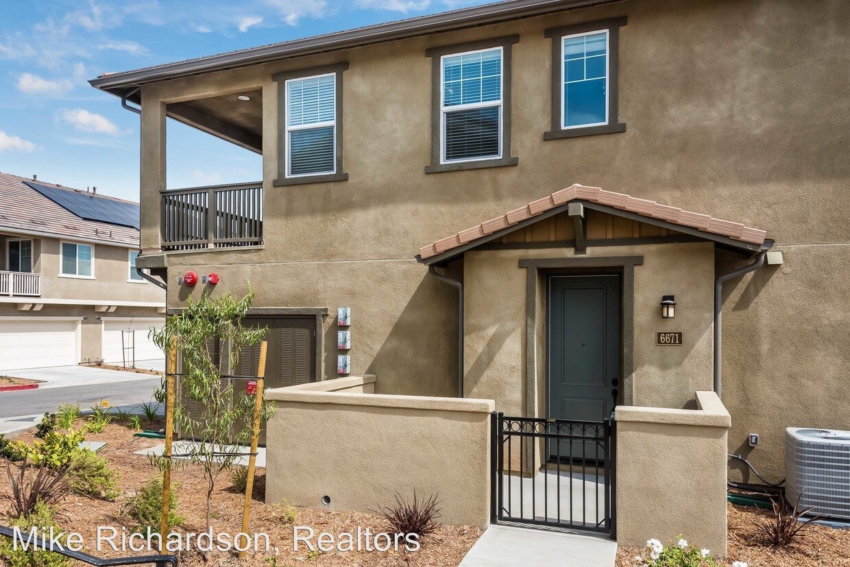 Primary Photo - 3 br, 2 bath House - 6671 Calle Koral