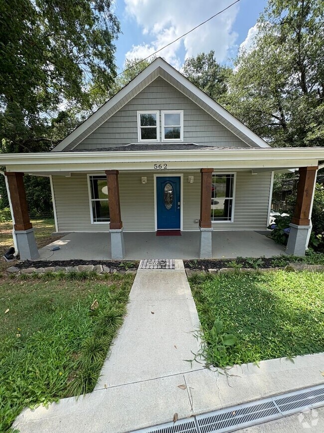 Building Photo - 562 Lowndes Hill Rd