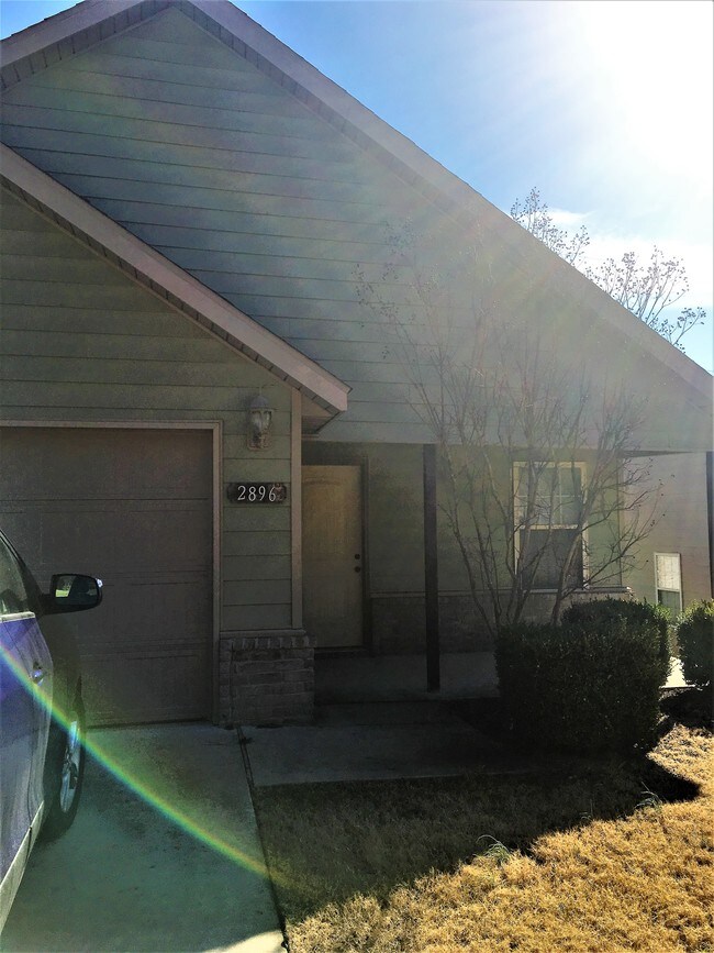 2896 W Old Farmington Rd, Fayetteville, AR 72704 House Rental in
