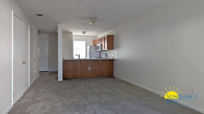 Building Photo - Great 2 Bedroom Townhouse in Fort Walton!