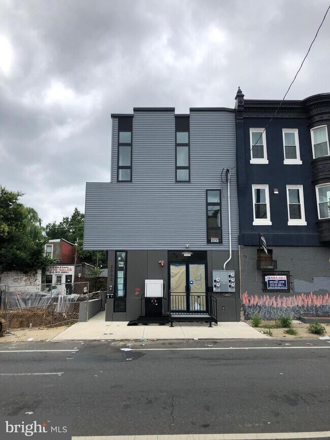 Foto del edificio - 2062 N 2nd St